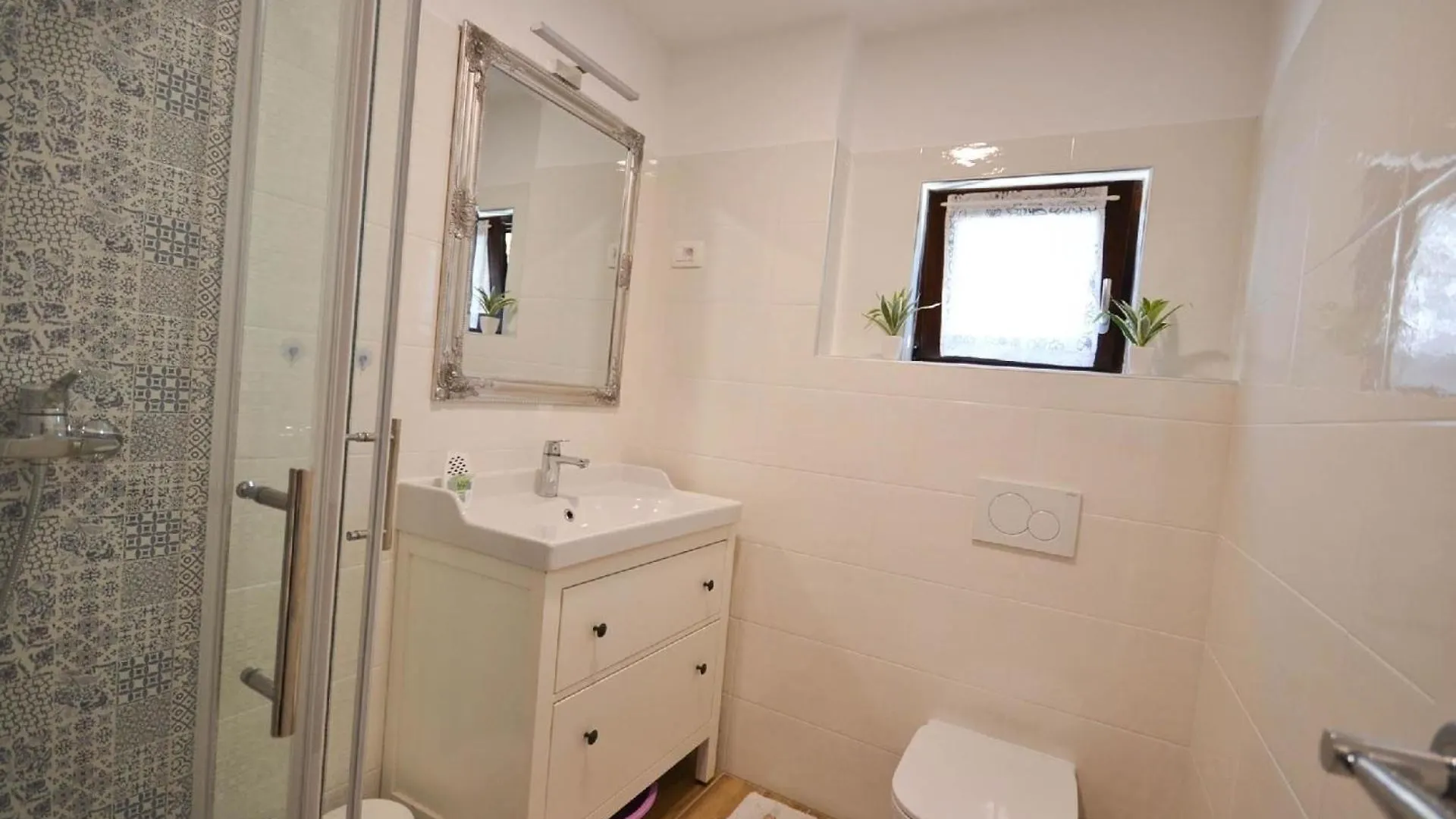 Appartement Gemuetliche Wohnung Mit Klimaanlage, Wlan Und Entspannender Terrasse Karpinjan